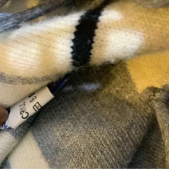 Carolina clothing company one size plaid soft cape fringe poncho - Picture 8 of 8